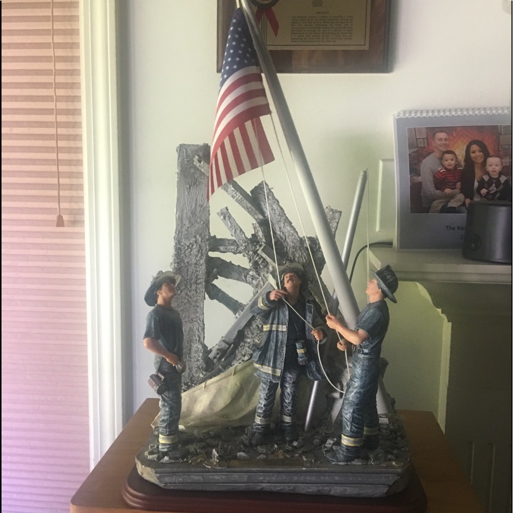 Collectible figurines 9/11 incident